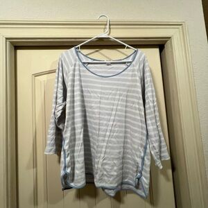 4 sets of Lake pajamas size XL